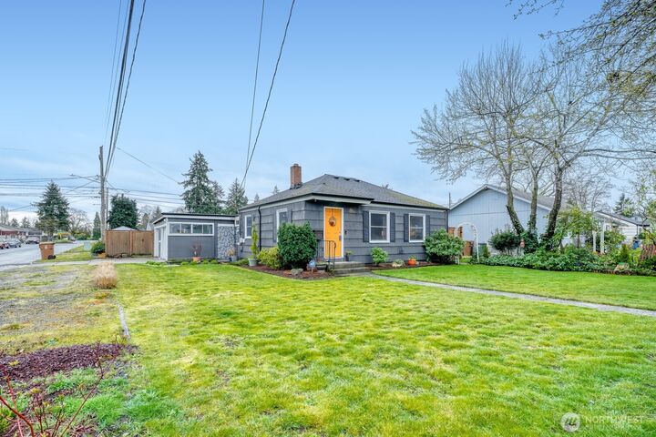 Property Photo:  4802 S Grove Place  WA 98409 