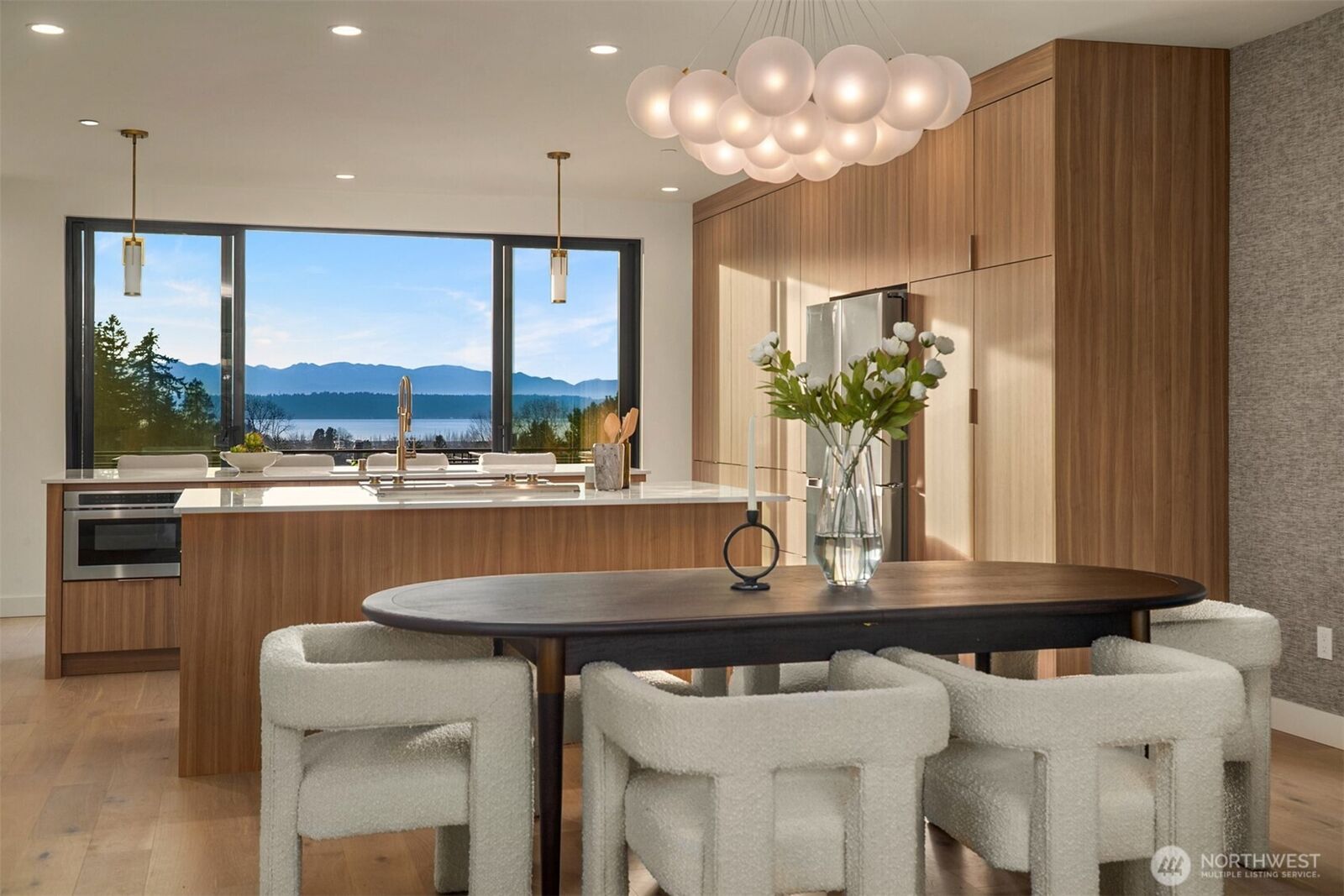 Property Photo:  614  5th Avenue S A103  WA 98020 