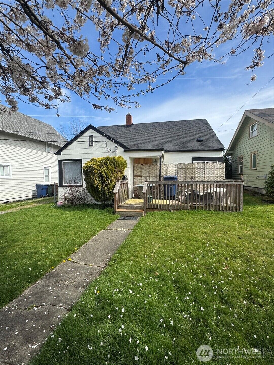 Property Photo:  4317 S D Street  WA 98418 