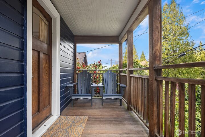 Property Photo: 9213 25th Avenue NE WA 98115