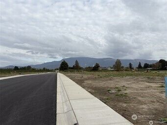 Property Photo:  216 W 4th Street  WA 98247 