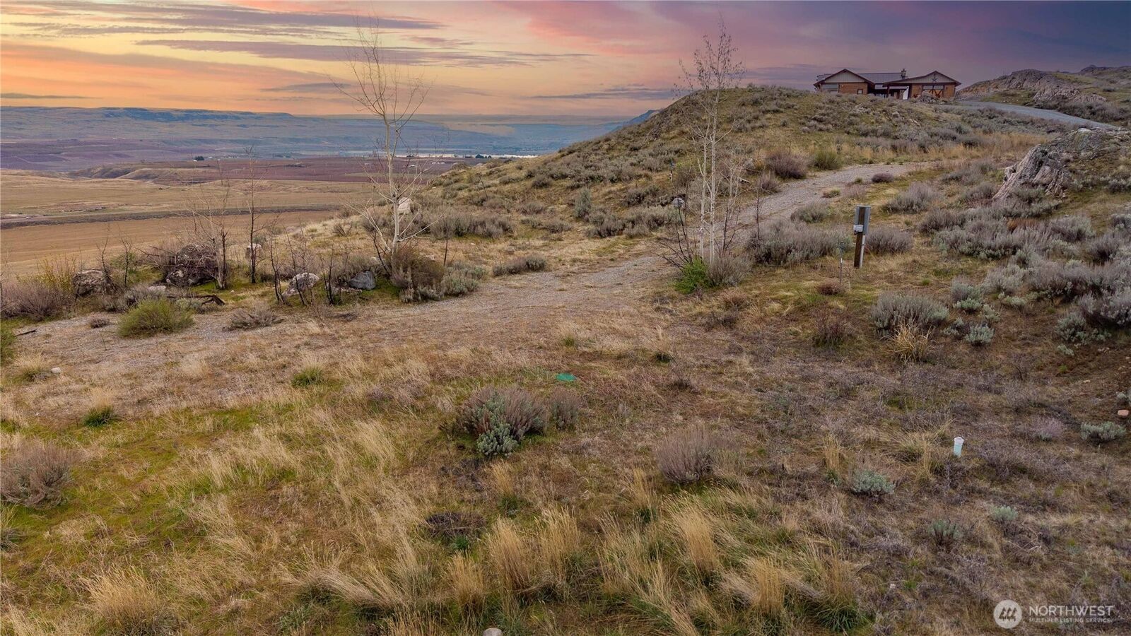 Property Photo:  215  Plata Road  WA 98812 