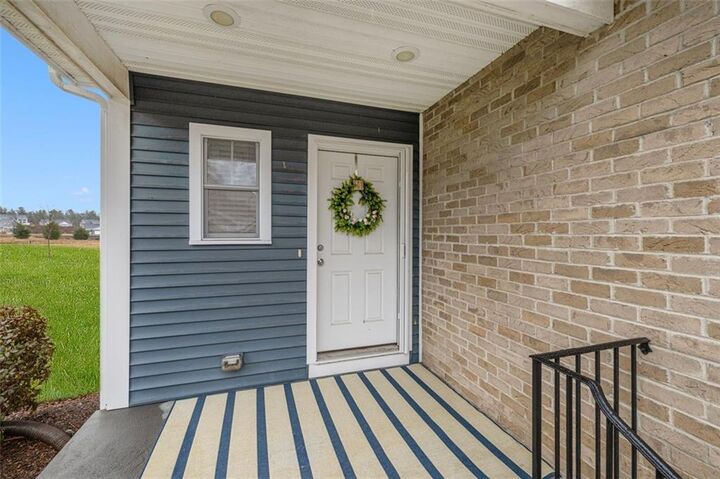 Property Photo:  19 Bella Vista Circle  RI 02814 