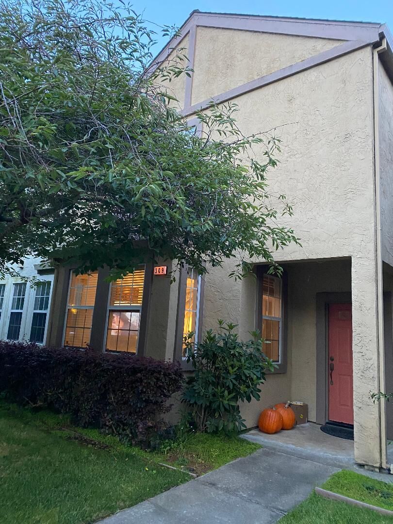 Property Photo:  309 Village Circle  CA 95060 