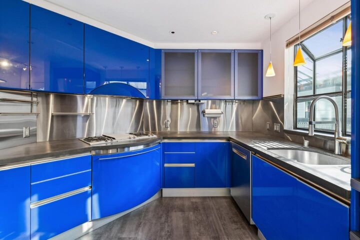 Property Photo:  237 High Street  CA 94301 