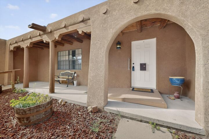 Property Photo: 2810 Calle Campeon NM 87505