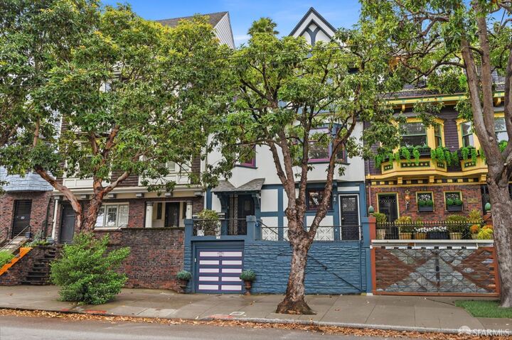 Property Photo:  72 Castro Street  CA 94114 