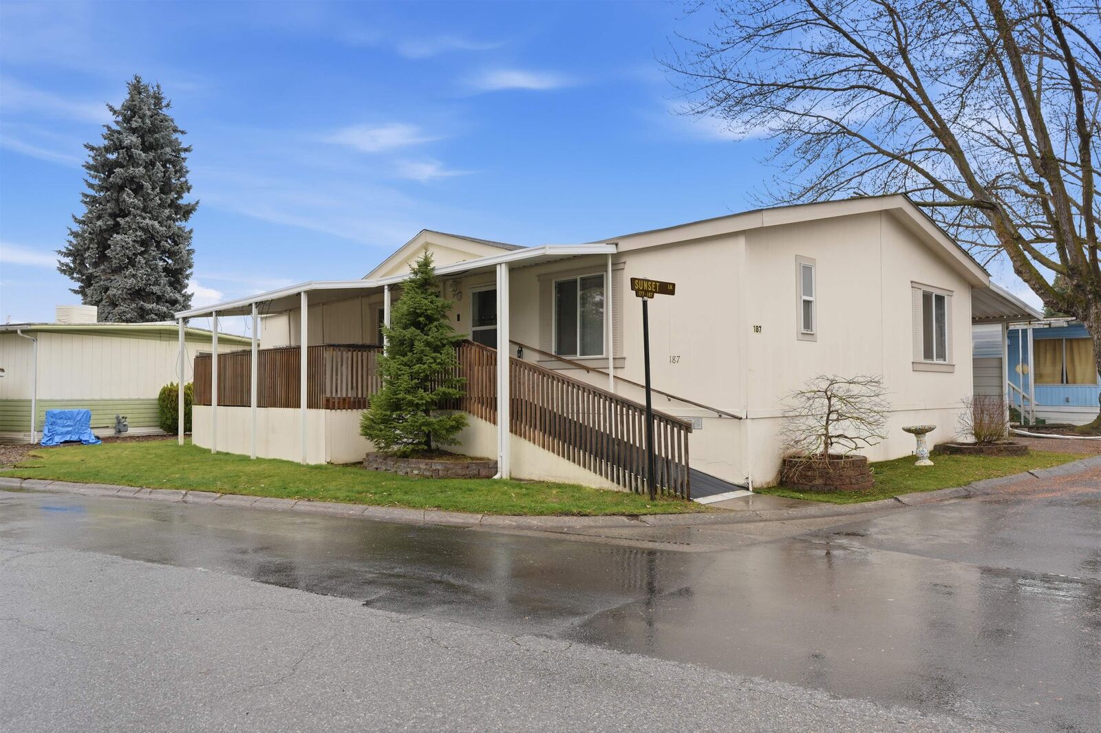 Property Photo:  2311 W 16th Ave 187  WA 99224 