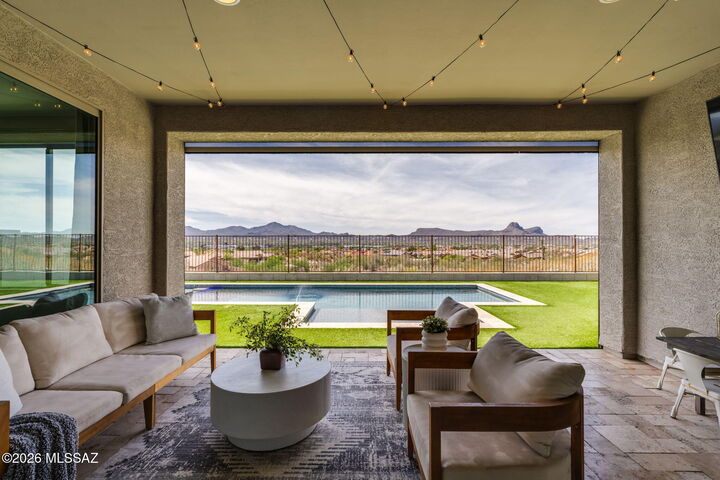 Property Photo:  5291 W Avenida Tierra Alta  AZ 85742 