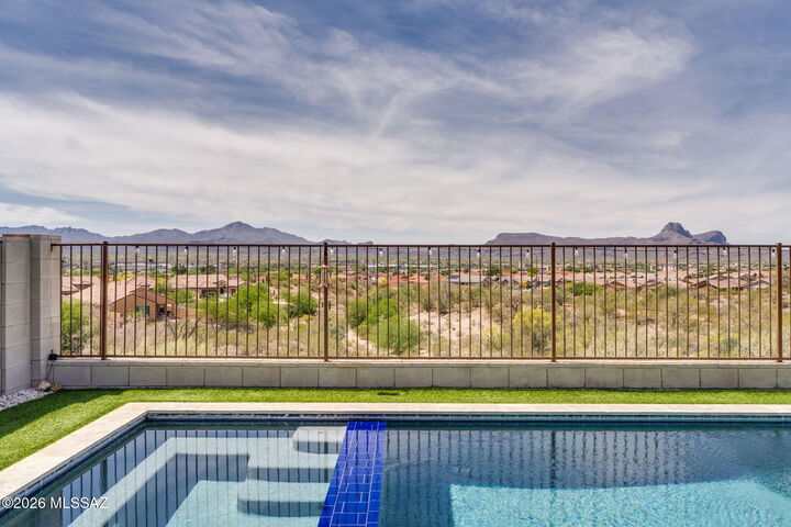 Property Photo:  5291 W Avenida Tierra Alta  AZ 85742 