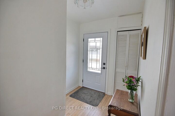 Property Photo: 10 Victoria Avenue ON K8V 4Z1