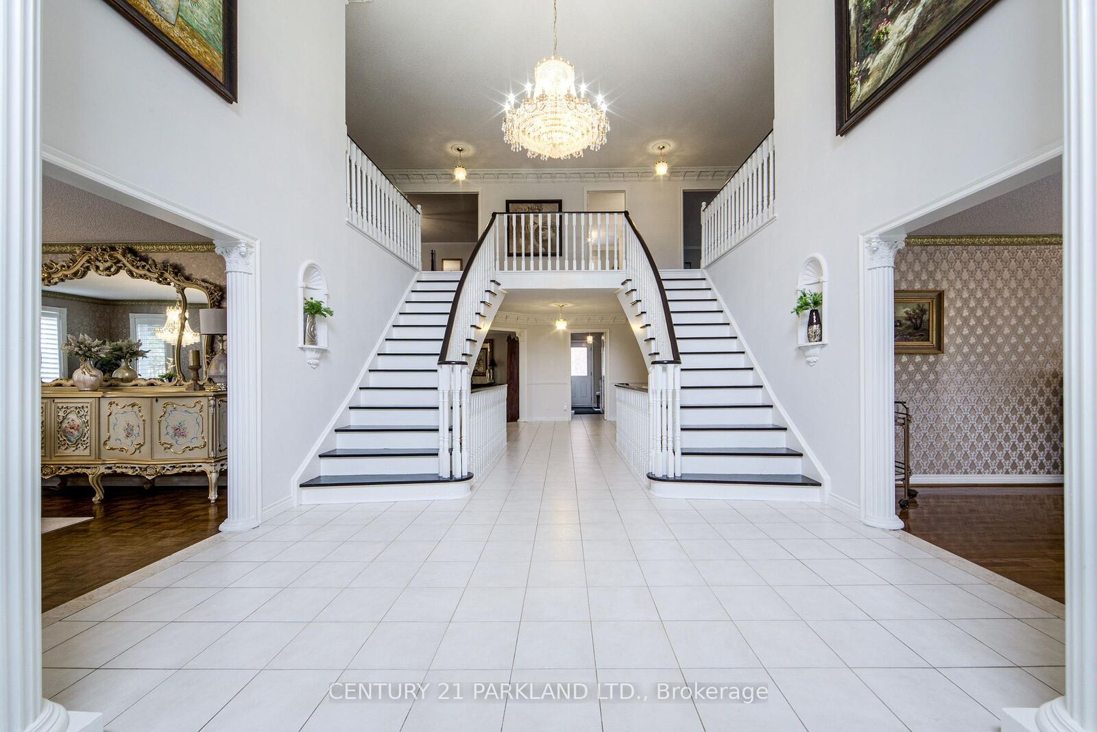 Property Photo:  1 Radley Street  ON L4L 8J7 