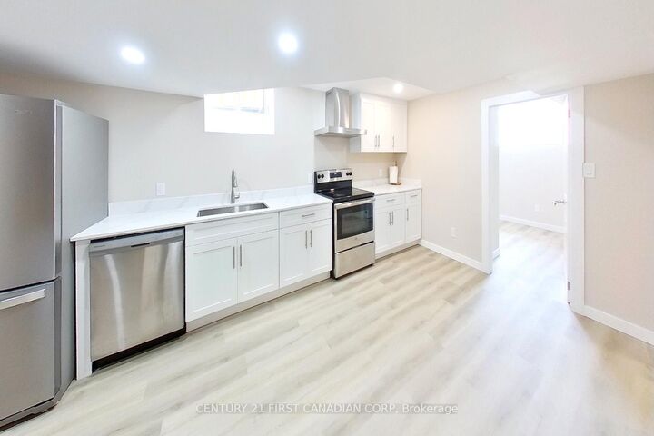 Photo de la propriété:  910 Reeves Avenue Lower Unit  ON N6G 0G9 