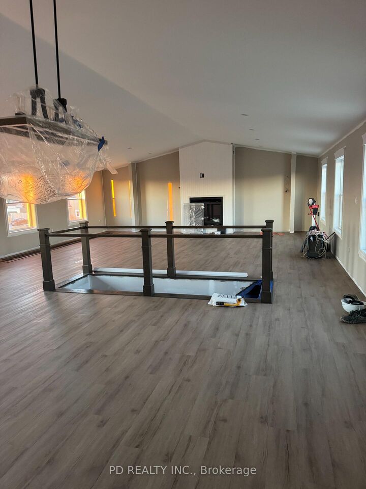 Property Photo: 2467 Queen Mary Street ON L0A 1C0