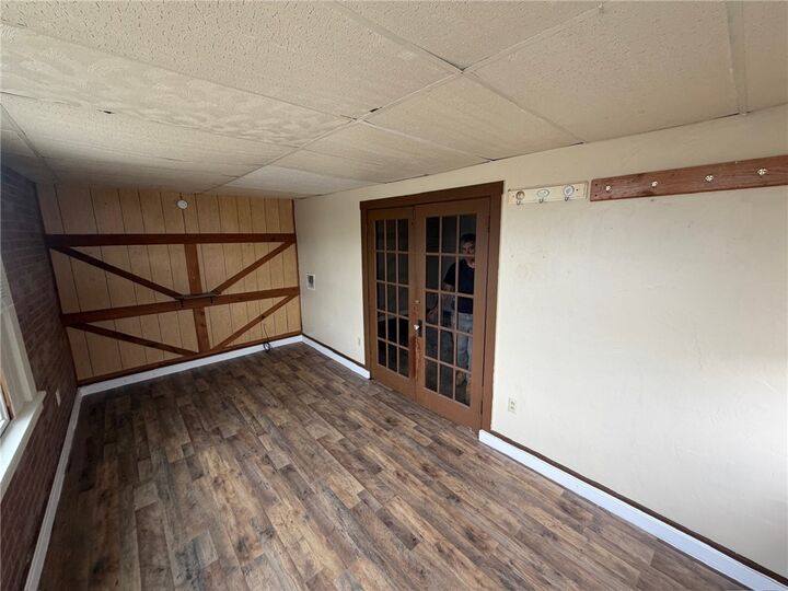 Property Photo: 437 Desota St PA 15035