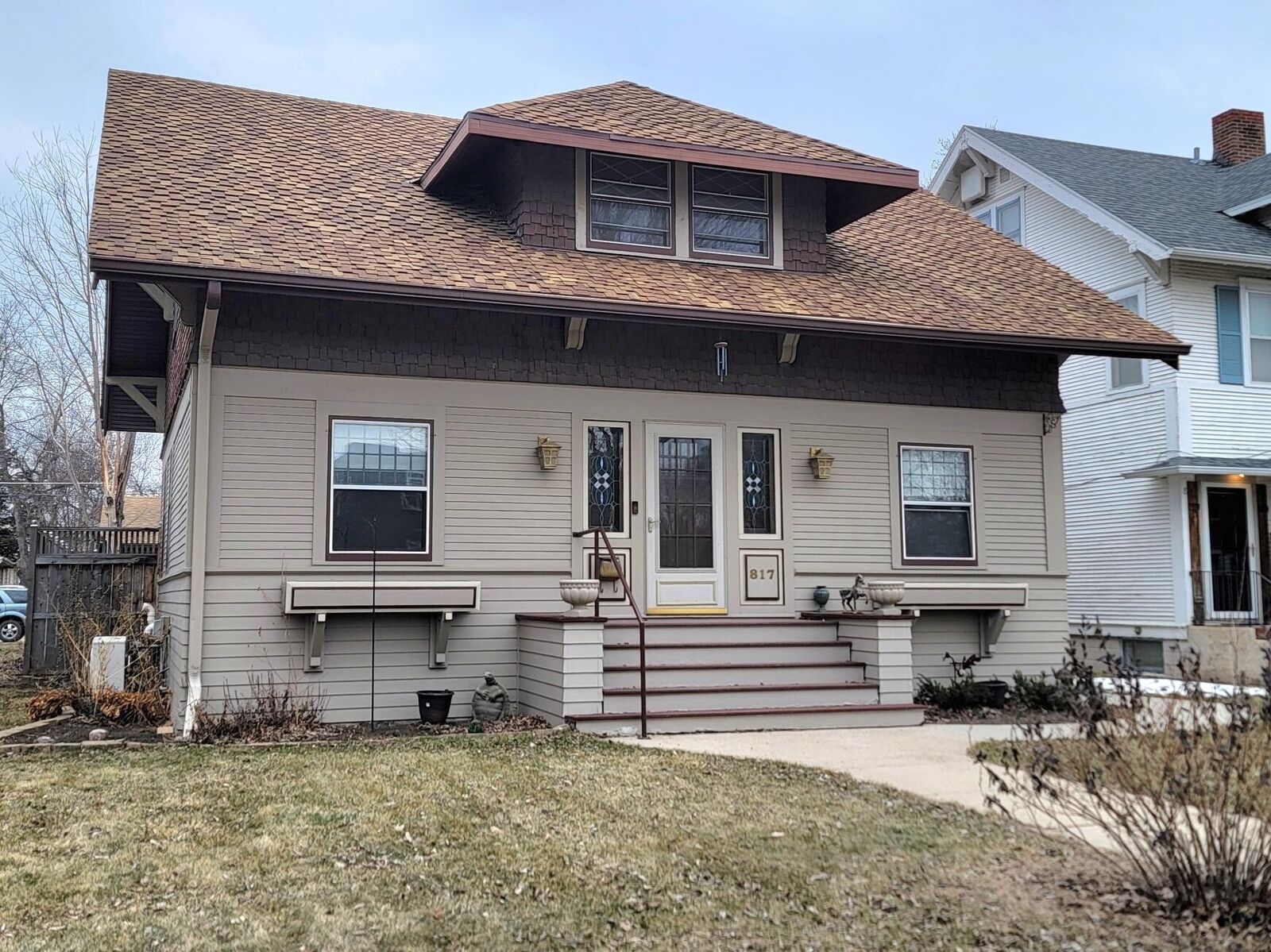 Property Photo: 817 N Main Street SD 57401