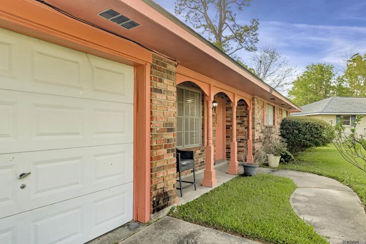 Property Photo:  7024 Albatross Dr  LA 70811 