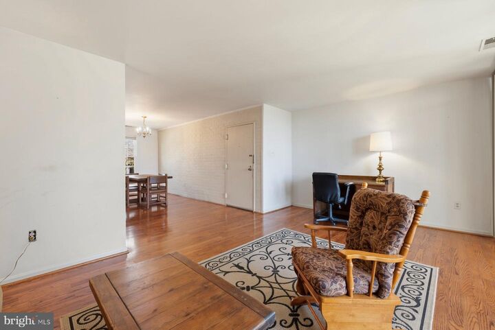 Property Photo:  754 Quince Orchard Boulevard 754-10  MD 20878 