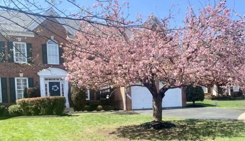 Property Photo:  5422 Sherman Oaks Court  VA 20169 