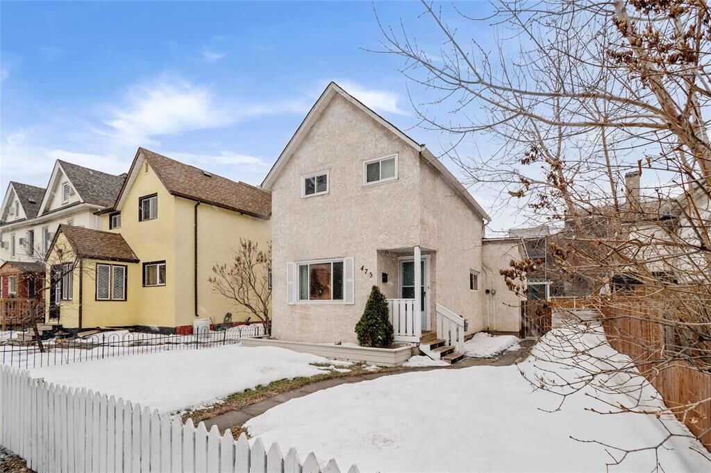 Property Photo:  473 Spence Street  MB R3B 2R8 