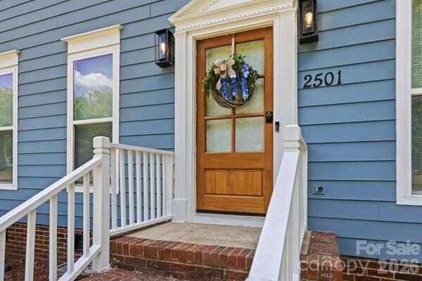 Property Photo: 2501 Olde Whitehall Road NC 28273