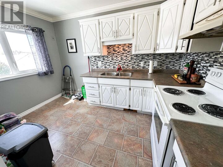 Property Photo:  6 Pine Cres  ON P0V 2M0 