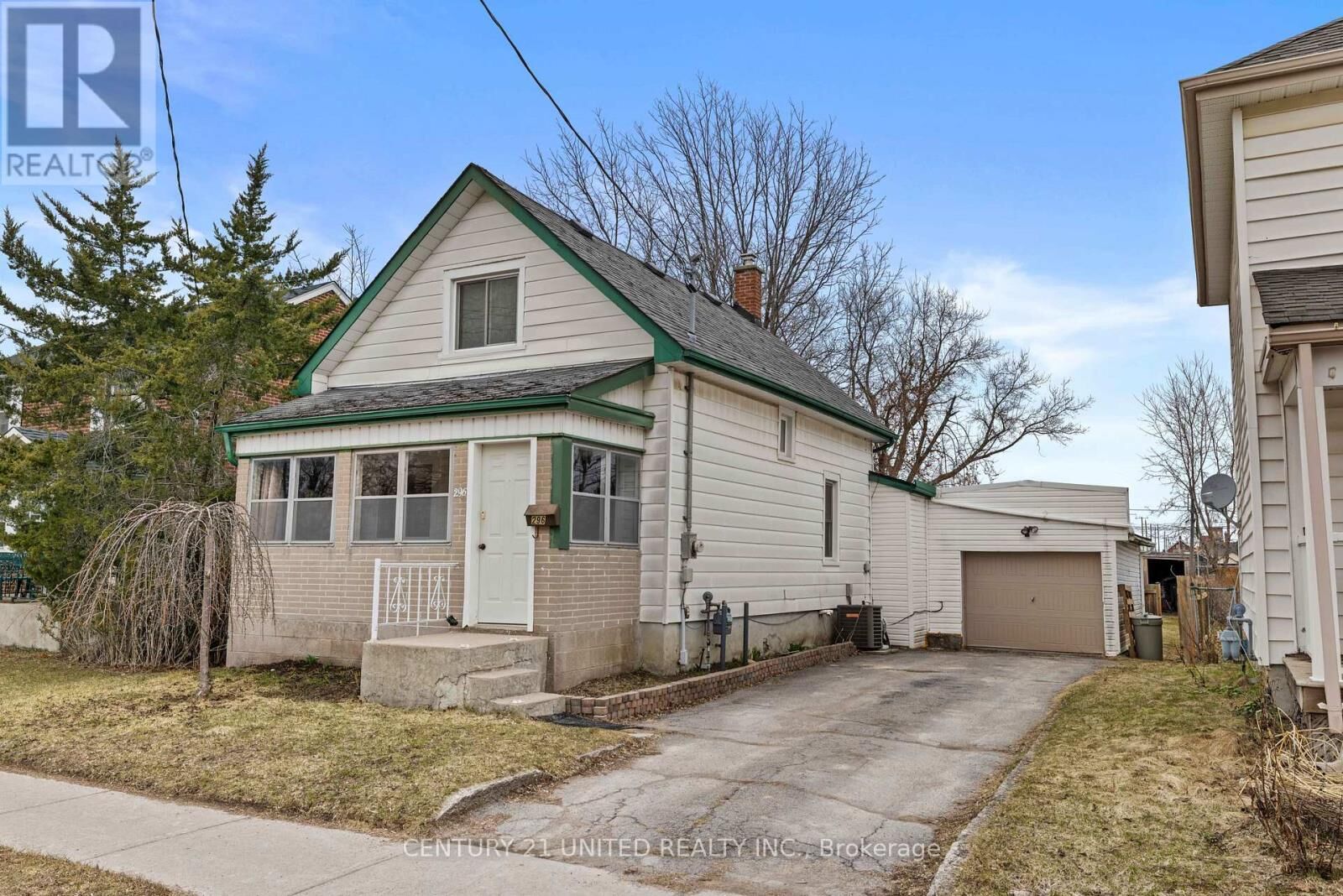 Photo de la propriété:  296 McGill Street  ON K9J 1W5 