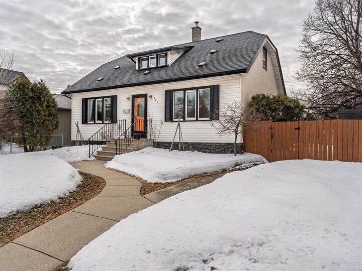 Property Photo: 948 Merriam Boulevard MB R3T 0V3