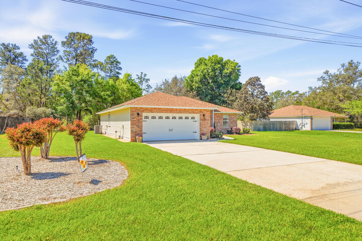Property Photo:  6601 Codell Street  FL 32566 