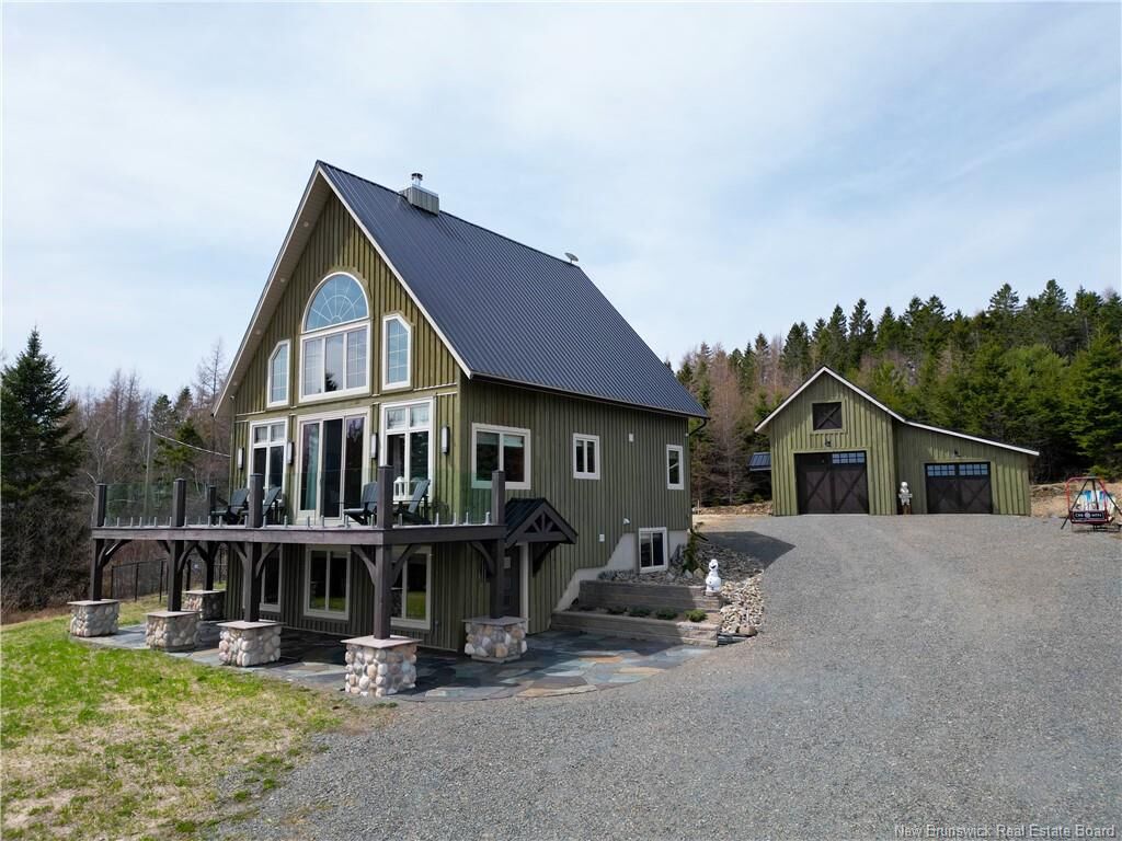 Property Photo:  10 Slopeside Lane  NB E6E 1E3 