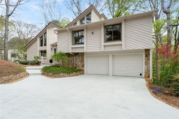 Property Photo: 740 Rio Grande Drive GA 30022