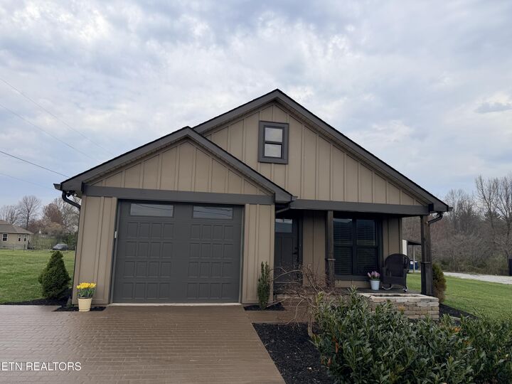 Property Photo: 1021 Pleasant Grove Rd TN 37892