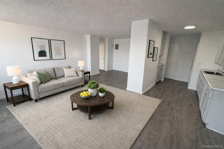 Property Photo:  1966 Newbold Avenue 405  NY 10472 