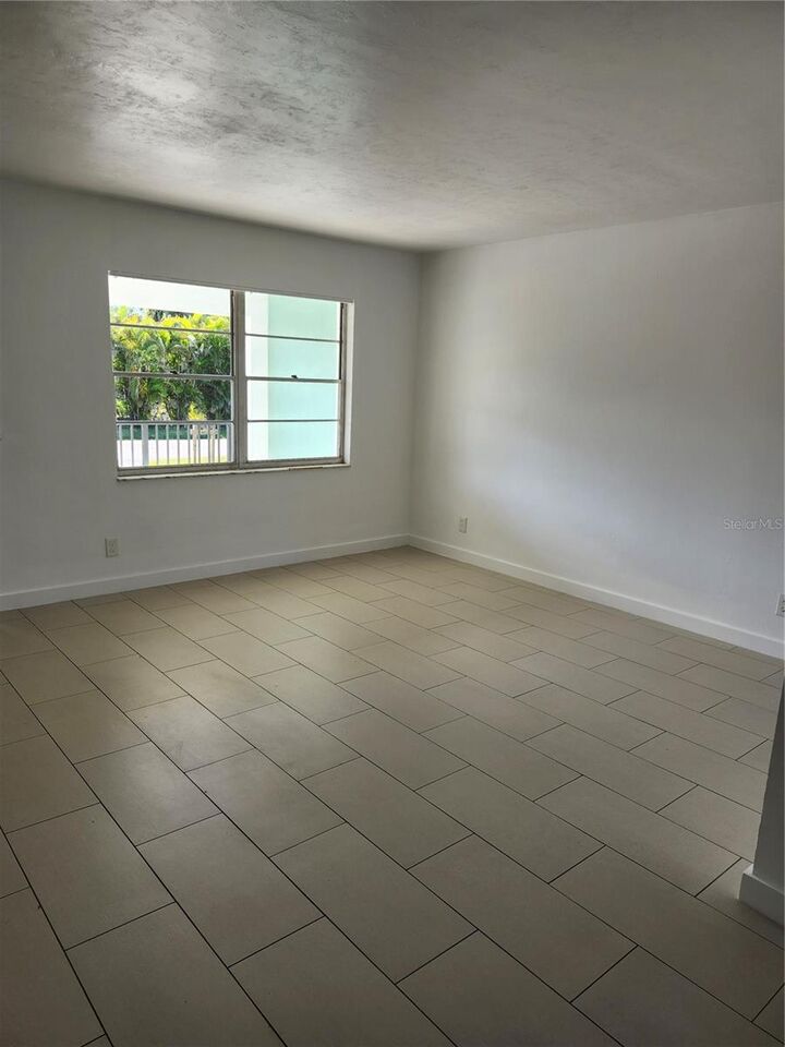 Property Photo:  2921 Vasco Street B  FL 33950 