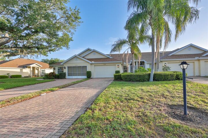Property Photo: 2020 Nantucket Drive FL 33573