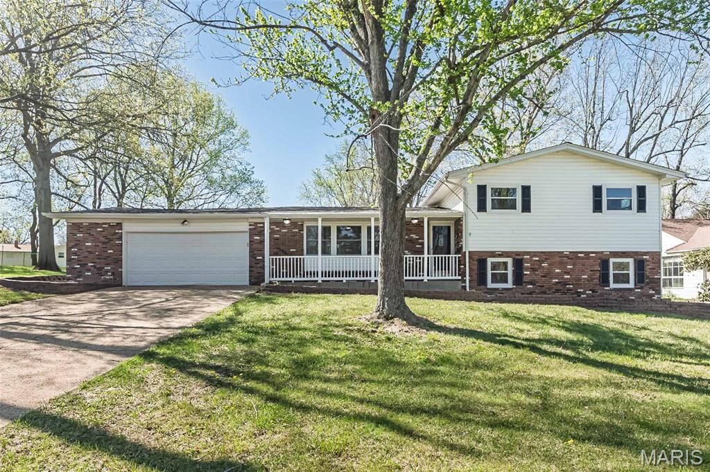 Property Photo:  18 Golf Drive  MO 63080 