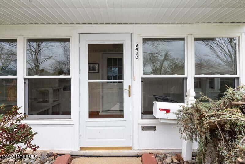 Property Photo:  946 Aberdeen Drive  NJ 08701 