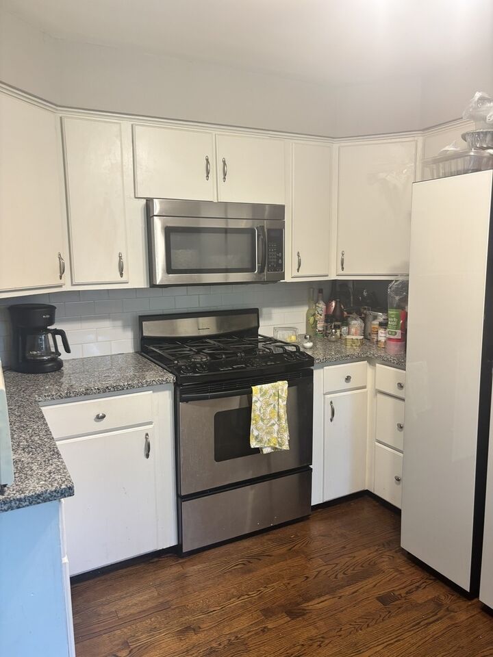 Property Photo:  719 Braemar Road  IL 60422 