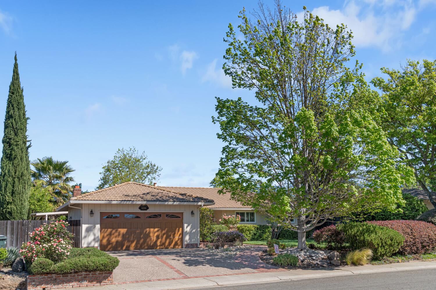 Property Photo:  6209 Saint James Drive  CA 95608 