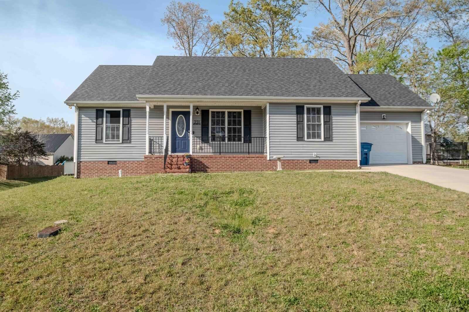 Property Photo:  231 Indian Springs Cir  TN 37355 