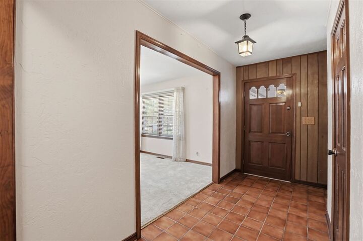 Property Photo:  1905 El Camino  OK 74604 