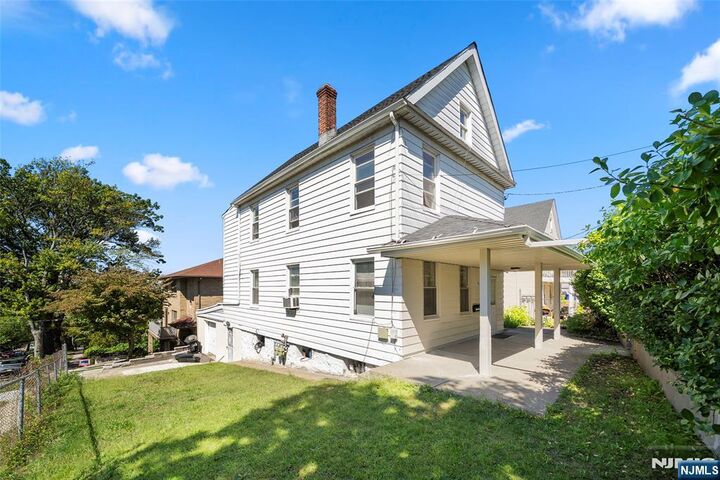 Property Photo:  539 Bergen Boulevard  NJ 07657 