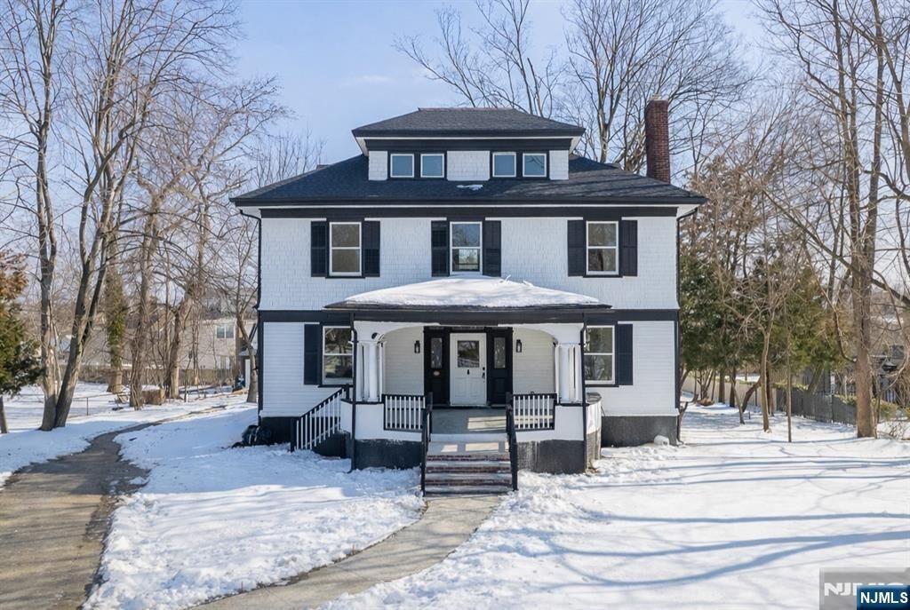 Property Photo:  60 Stanley Road  NJ 07079 