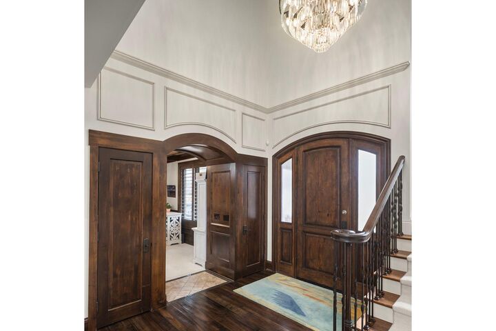 Property Photo: 4913 W Sunnyslope Road MN 55424