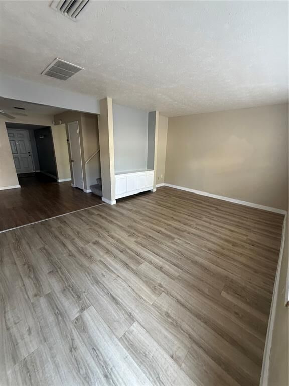 Property Photo:  26 E Mountain Creek Drive  TX 75052 