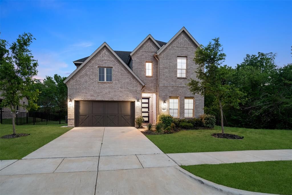 Property Photo:  1412 Bearpath Way  TX 75058 