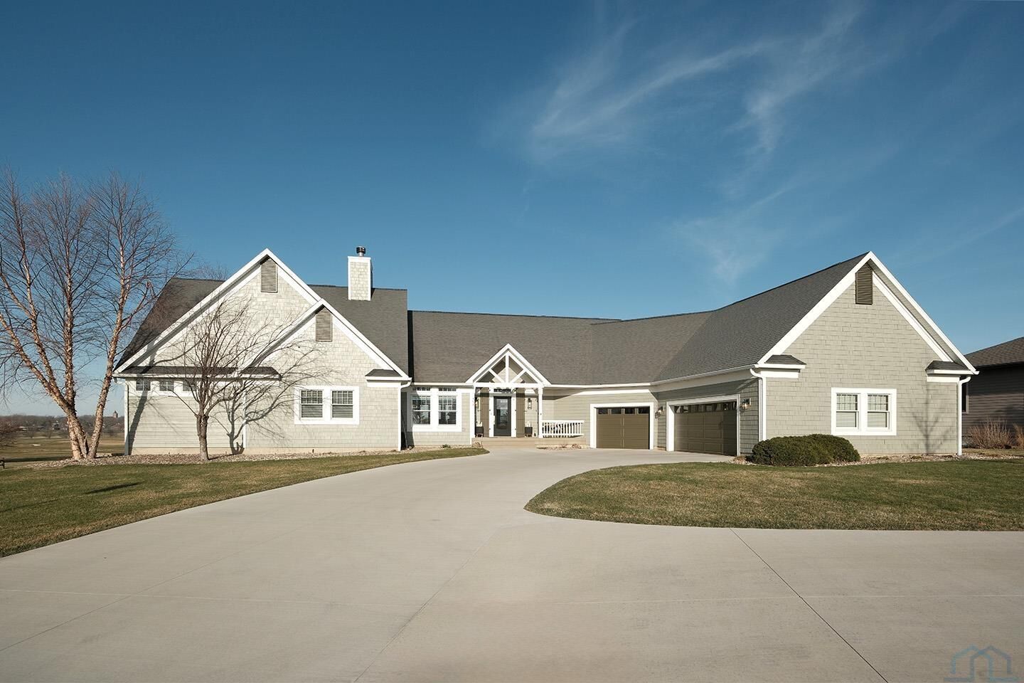 Property Photo: 402 Martin Drive NE IA 51041