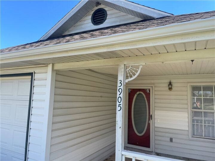 Property Photo:  3905 Philcrest Place  AR 72762 