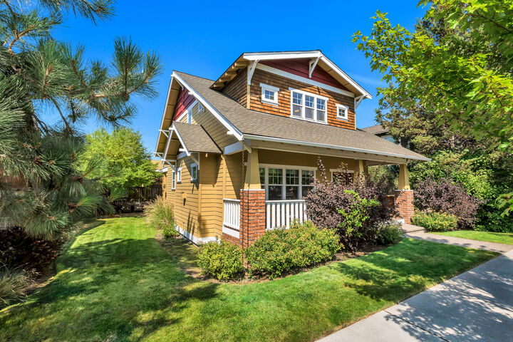 Property Photo:  2656 NW Ordway Avenue  OR 97703 