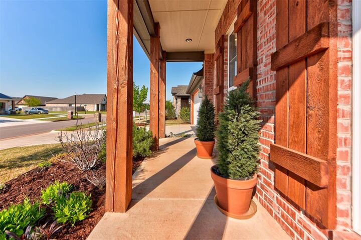 Property Photo:  2421 NW 179th Street  OK 73012 